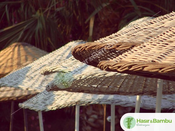 Hasır Şemsiyeler